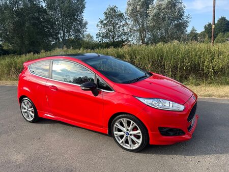 FORD FIESTA 1.0T EcoBoost Zetec Euro 5 (s/s) 3dr