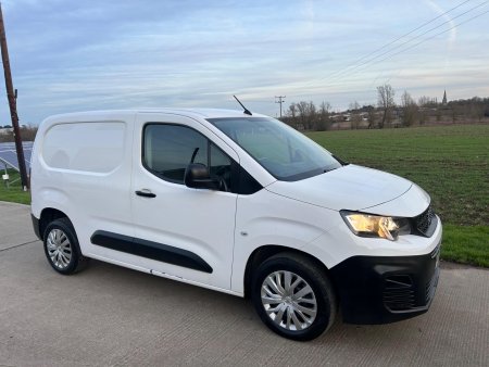 PEUGEOT PARTNER 1.5 BlueHDi 1000 Professional Standard Panel Van SWB Euro 6 (s/s) 5dr